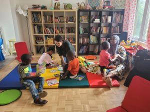 Service de soutien et d’accompagnement en parentalité positive offert par la Maison Caracol aux familles.